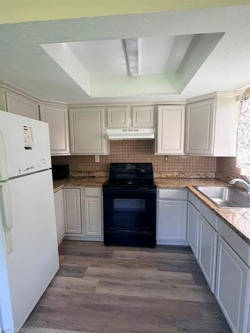 3080 Linwood AVE, Naples, FL 34112