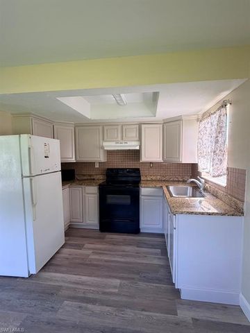 3080 Linwood AVE, Naples, FL 34112
