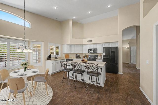 1466 E SPUR Avenue, Gilbert, AZ 85296