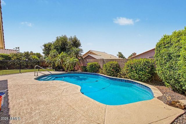 1466 E SPUR Avenue, Gilbert, AZ 85296