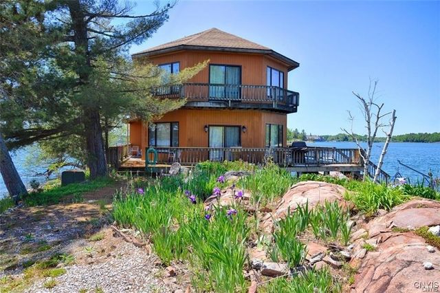 1 St Marys, Alexandria, NY 13607