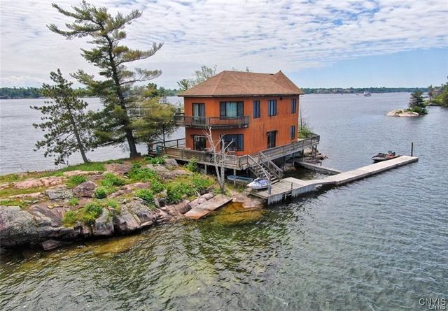 1 St Marys, Alexandria, NY 13607