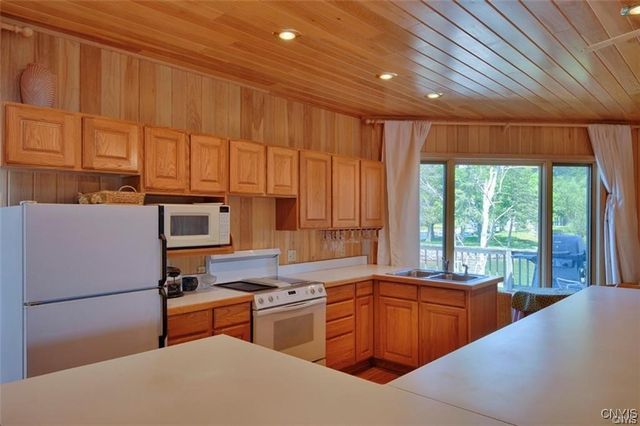 1 St Marys, Alexandria, NY 13607