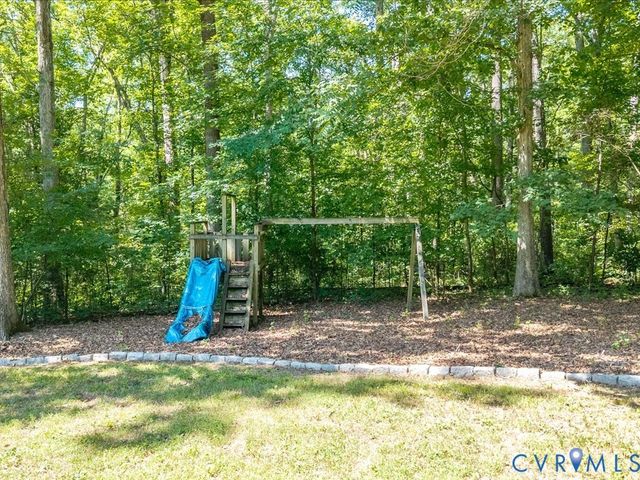 360 Flag Station Rd, Richmond, VA 23238