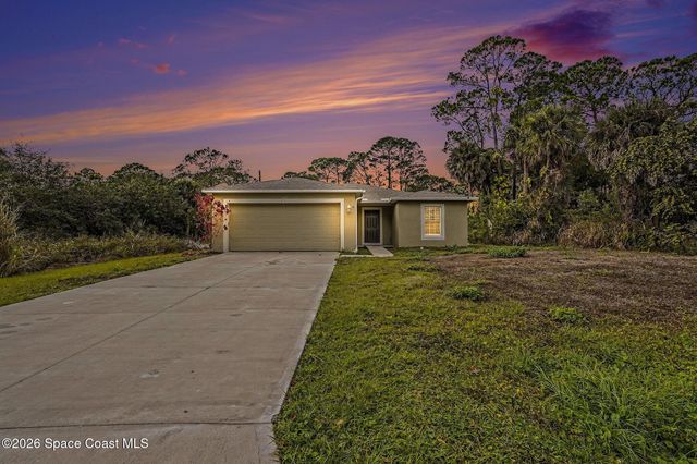 870 Havelock Avenue SW, Palm Bay, FL 32908