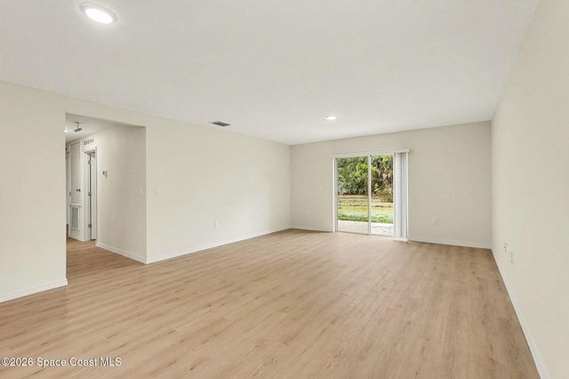 870 Havelock Avenue SW, Palm Bay, FL 32908