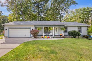 14111 Payne Forest Avenue, Grand Haven, MI 49417