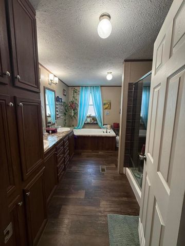 56801 E 355 Road, Jay, OK 74346