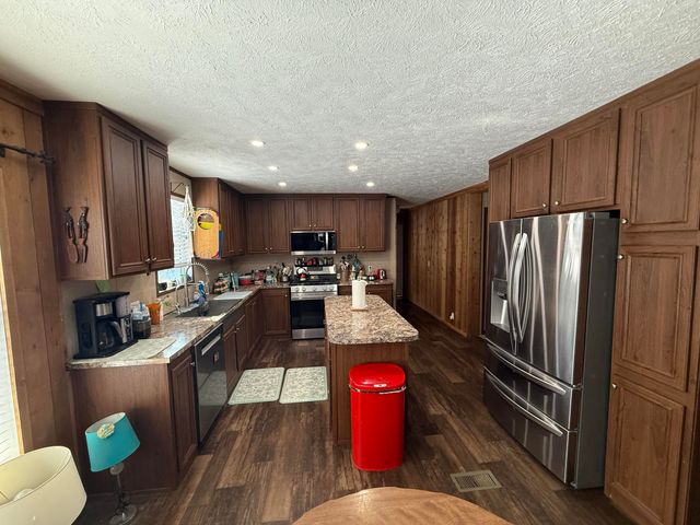 56801 E 355 Road, Jay, OK 74346