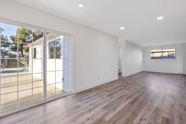 444 E Citrus Drive, Farmersville, CA 93223