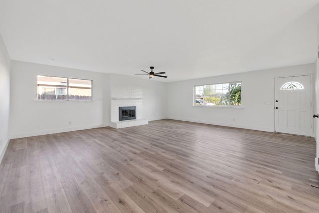 444 E Citrus Drive, Farmersville, CA 93223