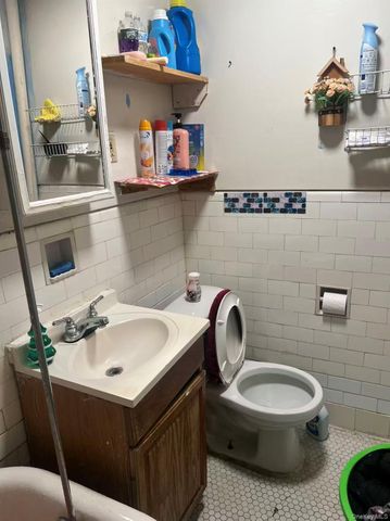 124-04. Jamaica Avenue, Richmond Hill, NY 11418