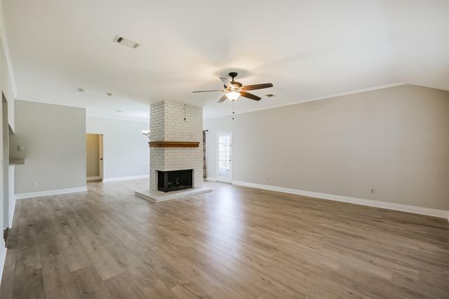 2315 Cunningham Drive, Pearland, TX 77581