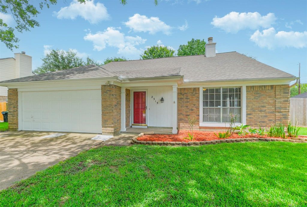 2315 Cunningham Drive, Pearland, TX 77581