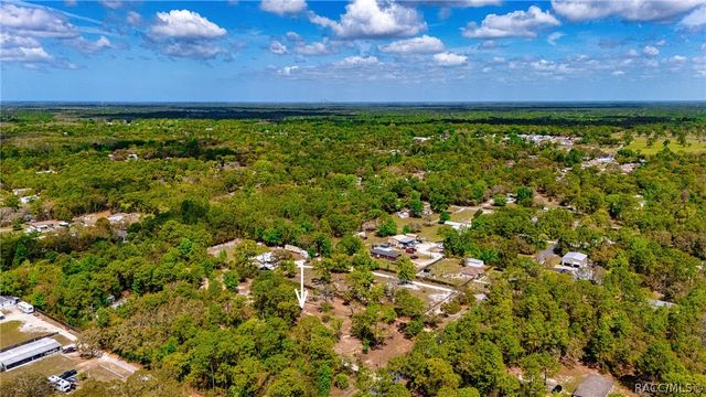 4544 S Slash Pine Avenue, Homosassa, FL 34446