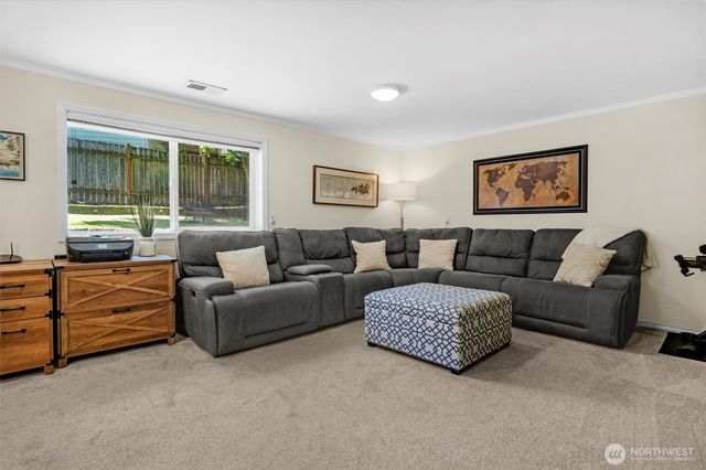 13816 Silver Firs Dr Drive, Everett, WA 98208