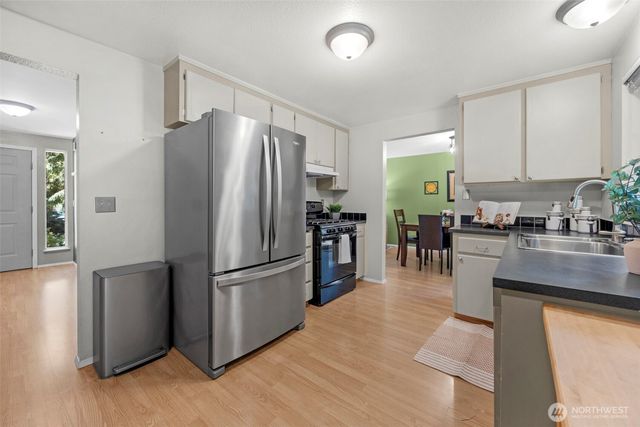 13816 Silver Firs Dr Drive, Everett, WA 98208