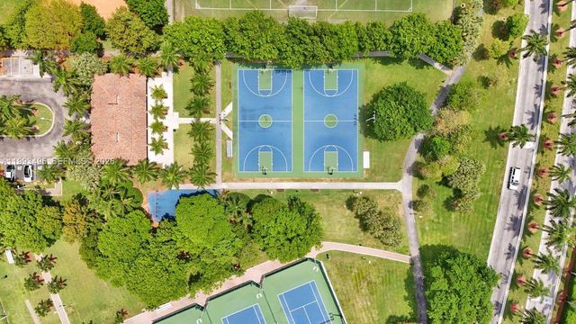 10750 NW 66th St 203, Doral, FL 33178