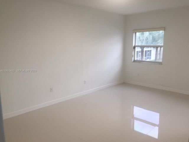 10750 NW 66th St 203, Doral, FL 33178