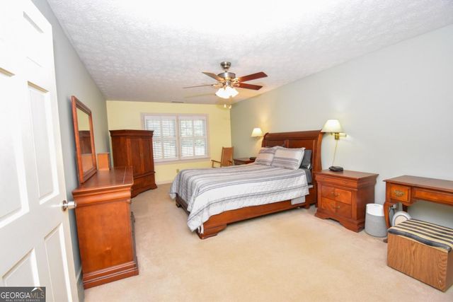 5245 Bowers Brook Drive SW, Lilburn, GA 30047