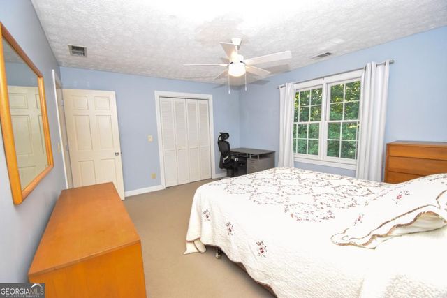 5245 Bowers Brook Drive SW, Lilburn, GA 30047