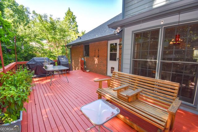 5245 Bowers Brook Drive SW, Lilburn, GA 30047