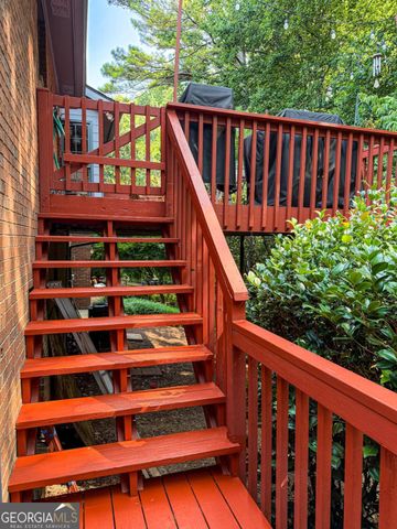 5245 Bowers Brook Drive SW, Lilburn, GA 30047