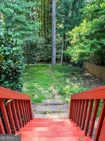 5245 Bowers Brook Drive SW, Lilburn, GA 30047