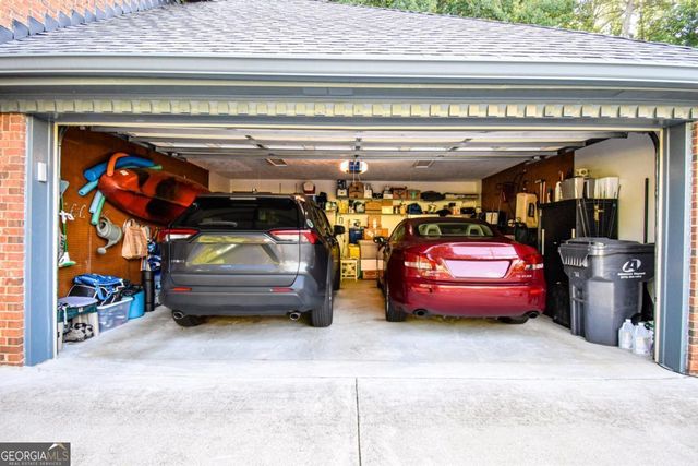5245 Bowers Brook Drive SW, Lilburn, GA 30047