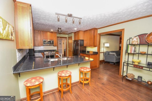 5245 Bowers Brook Drive SW, Lilburn, GA 30047