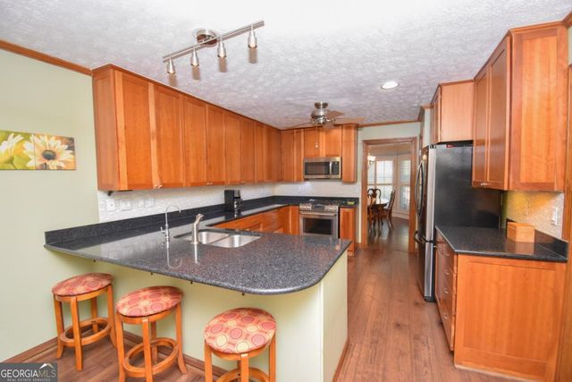 5245 Bowers Brook Drive SW, Lilburn, GA 30047
