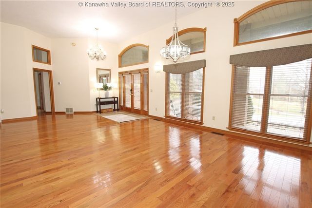 521 Weimer Street, St Albans, WV 25177