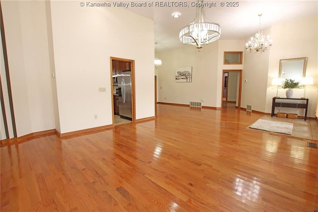 521 Weimer Street, St Albans, WV 25177