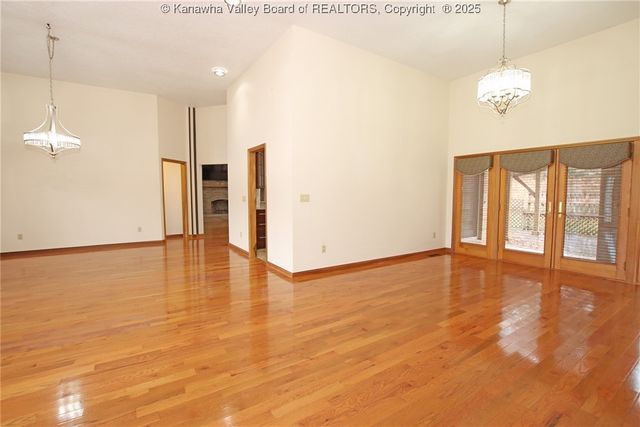 521 Weimer Street, St Albans, WV 25177