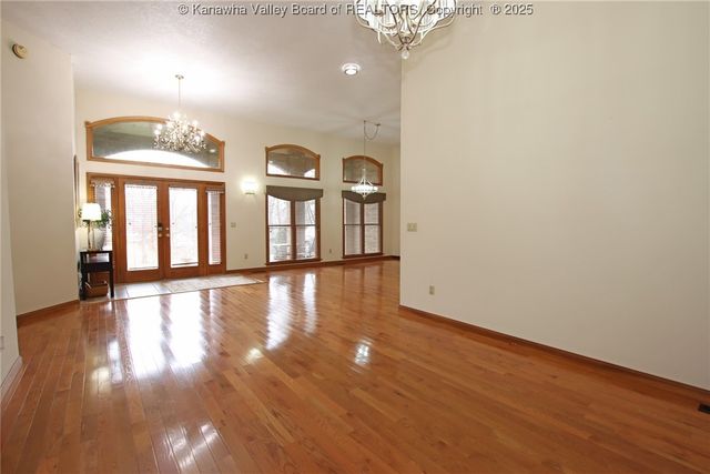 521 Weimer Street, St Albans, WV 25177