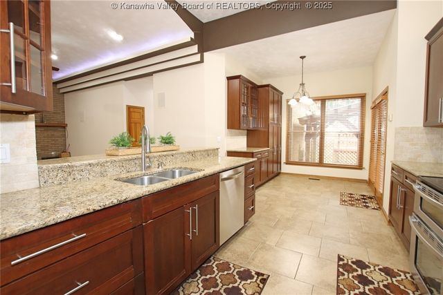 521 Weimer Street, St Albans, WV 25177