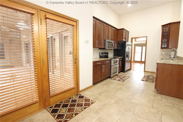 521 Weimer Street, St Albans, WV 25177