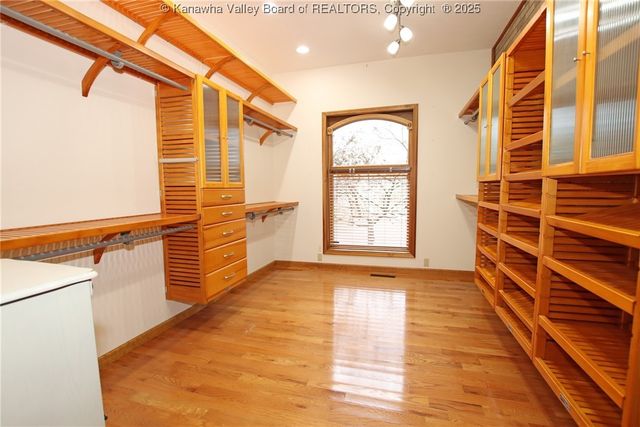 521 Weimer Street, St Albans, WV 25177