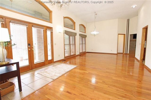 521 Weimer Street, St Albans, WV 25177