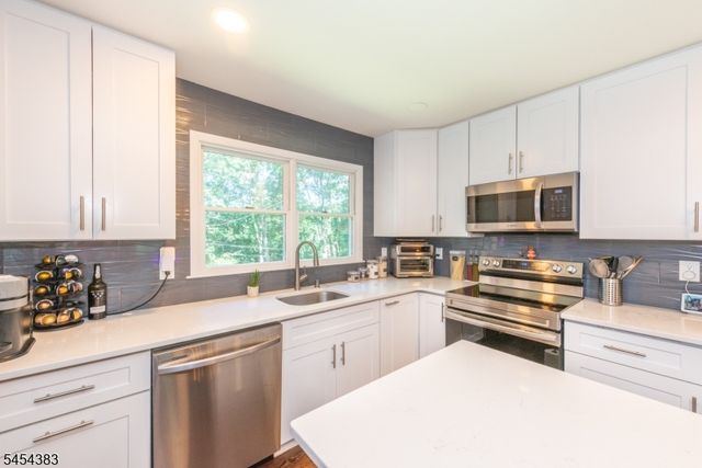 104 Ford Rd, Denville Twp., NJ 07834