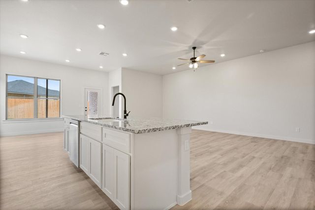 6002 Venita Avenue, Lubbock, TX 79407