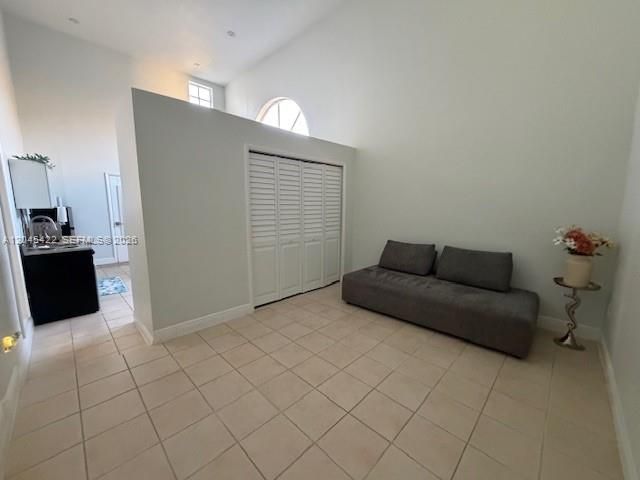 8277 NW 194th Ter 2, Hialeah, FL 33015