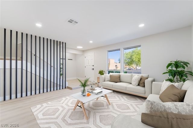 3743 Colonial Drive, Las Vegas, NV 89121