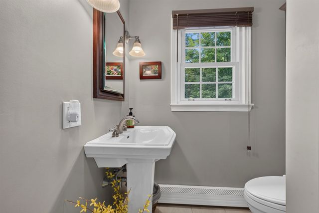 4 Rock Pond Road, Windham, NH 03087