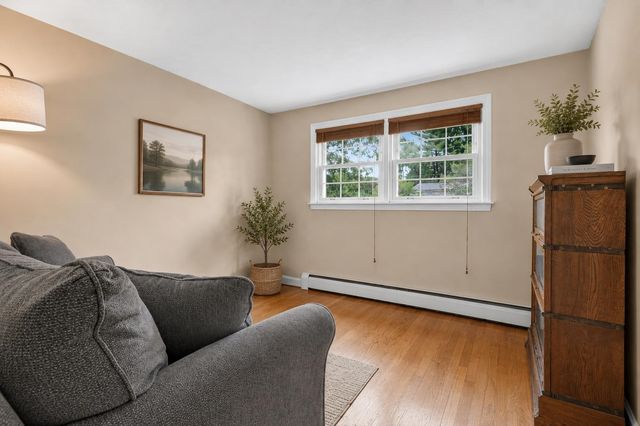 4 Rock Pond Road, Windham, NH 03087