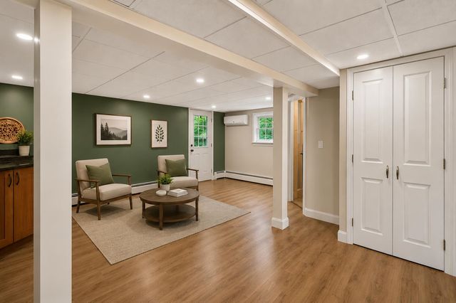 4 Rock Pond Road, Windham, NH 03087