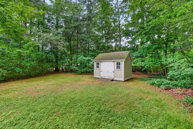 4 Rock Pond Road, Windham, NH 03087