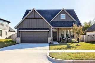 2348 Ridge Pine Road, Edmond, OK 73034