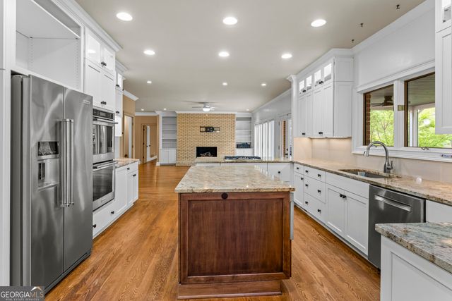 160 Darwish Drive, Mcdonough, GA 30252