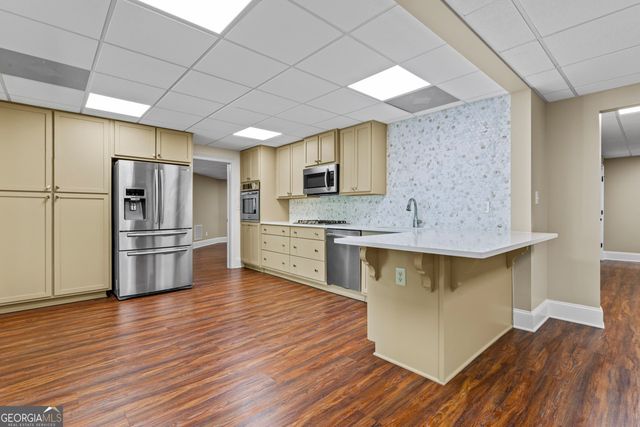 160 Darwish Drive, Mcdonough, GA 30252